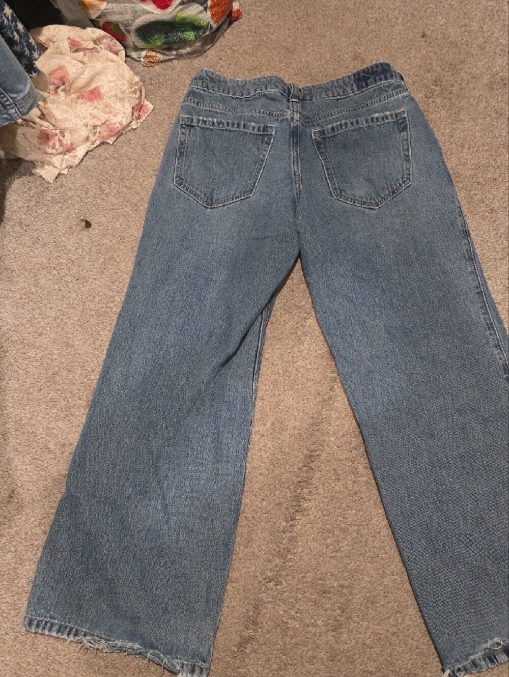Hollister Women's Wide Leg Jeans in Light Blue Denim - Picture 7 of 10